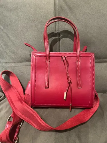 Bolsa em couro vermelha Zara