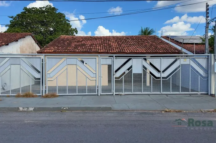 Casa para venda, Jardim Das Palmeiras, Cuiabá