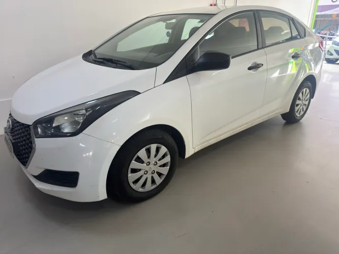 Hyundai HB20S C.plus/c.style1.0 Flex 12V Mec. 4P 2019