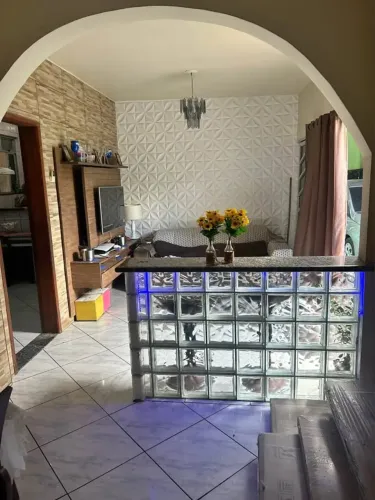 CASA COM 2 QUARTOS EM COSTA BARROS - ACEITO ENTRADA