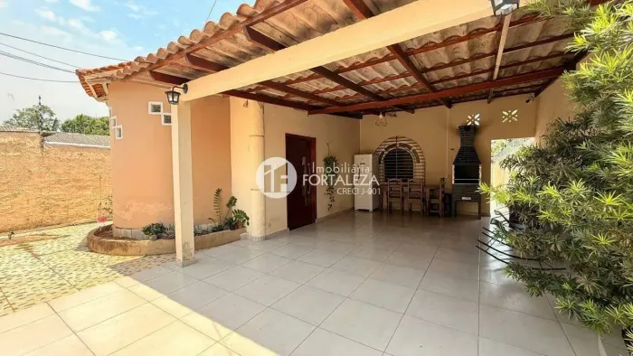Casa no bairro Bosque - Rio Branco - AC