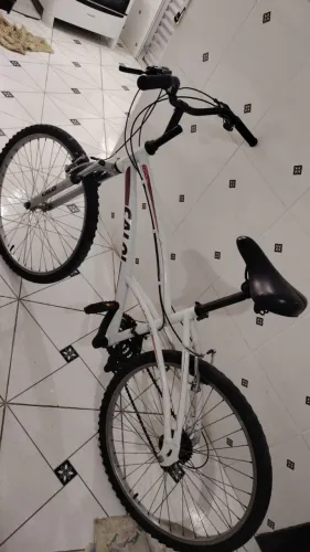 Bicicleta Caloi 100 Aro 26 - 7 Marchas - Freios Novos - Banco Ajustável
