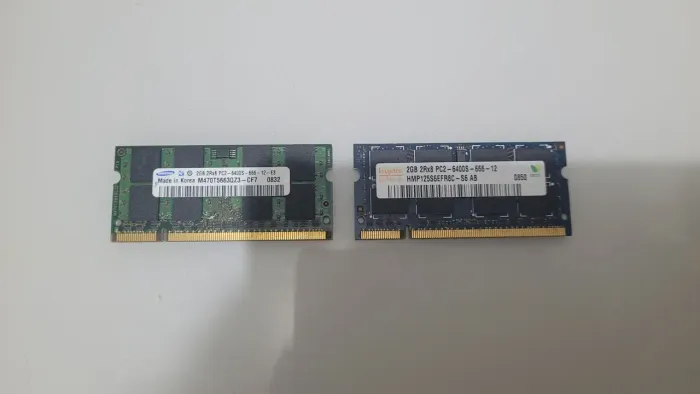 Par Memória Ram DDR2 2GB PC2-6400S Para Notebook (Total 4GB)