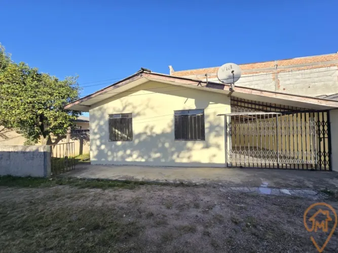 Casa Residencial com 2 quartos para alugar por R$ 1590.00, 75.00 m2 - BOQUEIRAO - CURITIBA