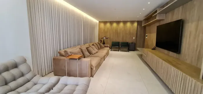 Apartamento de 177m2 para aluguel, com 3 suítes, repleto em armários planejados, no Jardim
