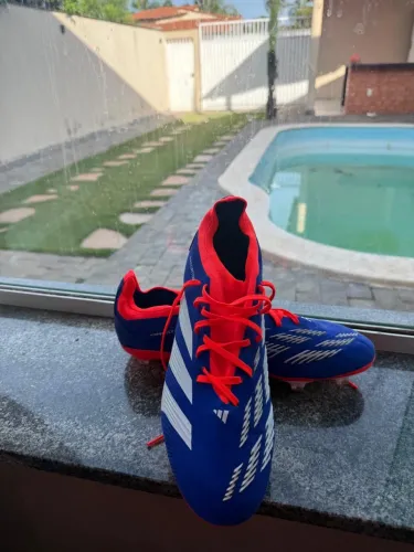 CHUTEIRA ADIDAS PREDATOR ELITE CAMPO
