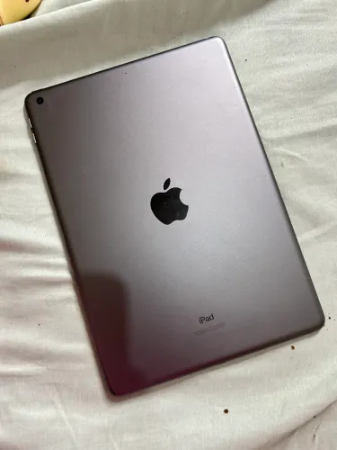 iPad 9ª Geração 256GB Cinza Espacial - Excelente Estado / Impecável