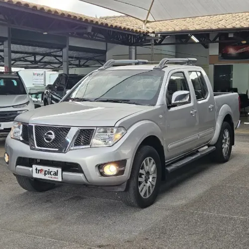 Nissan Frontier SL CD 4X4 2.5tb Diesel AUT 2015