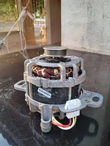 MOTOR MÁQUINA DE LAVAR ELETROLUX 220V