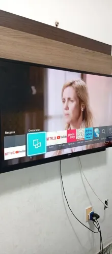 Vendo essa tv da marca Samsung de 43 polegadas SMART