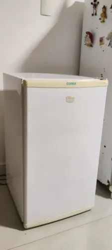 Freezer pequeno usado