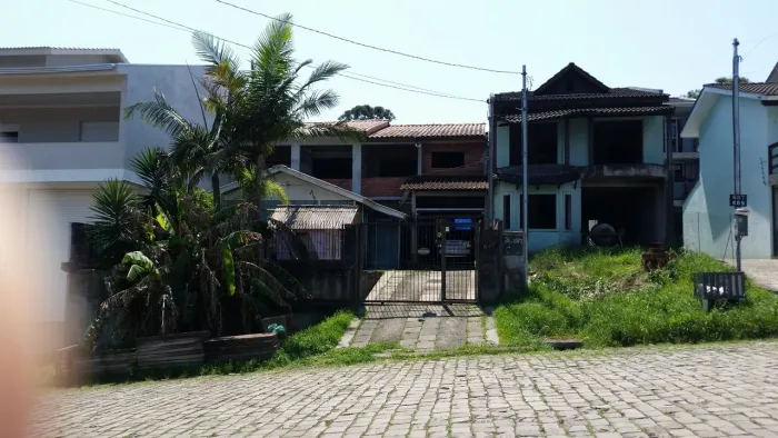 Analiso troca minha casa por chácara em Caxias do Sul