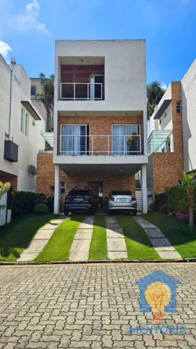 Casa à venda no Condomínio Quinta da Vila Real - Granja Viana - Cotia/SP