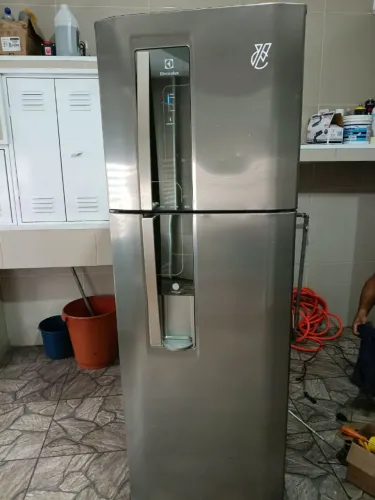 Geladeira duplex inox Eletrolux Frost Free frete grátis