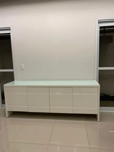 Mesa e buffet 