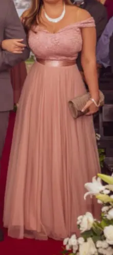 Vendo lindo vestido de festa