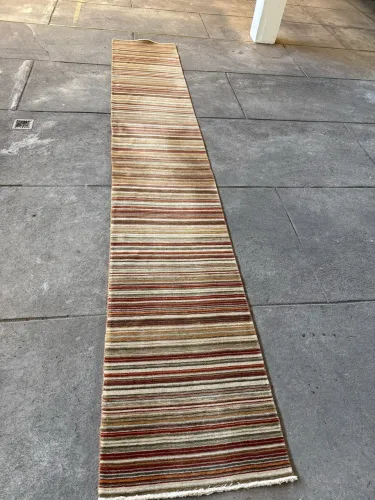 Tapete Persa semi novo Estilo passadeira de corredor