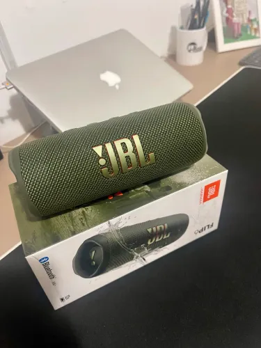 Caixa de som Bluetooth JBL FLIP 6 verde!