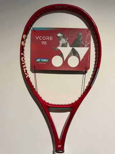 Yonex Vcore 2026 (L3 LACRADA)