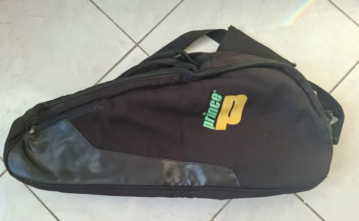 Bolsa Prince para raquetes de tênis.