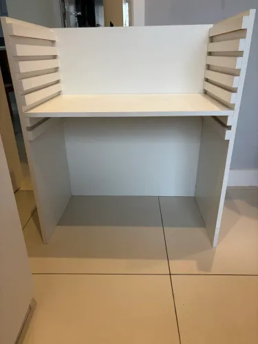 Mesa escrivaninha infantil