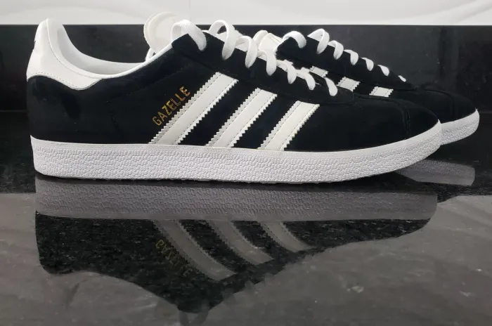 Tênis Preto da Marca Adidas - Tamanho 41