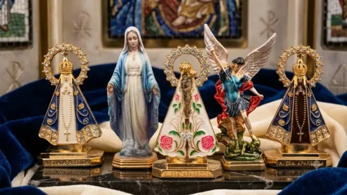 kit mini figure 6cm religioso banhada a ouro c/ perolas figuras bem trabalhada
