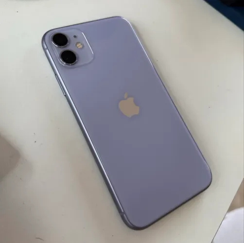iPhone 11 Lilás 256gb