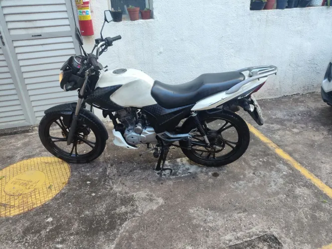 Moto Dafra Rivas