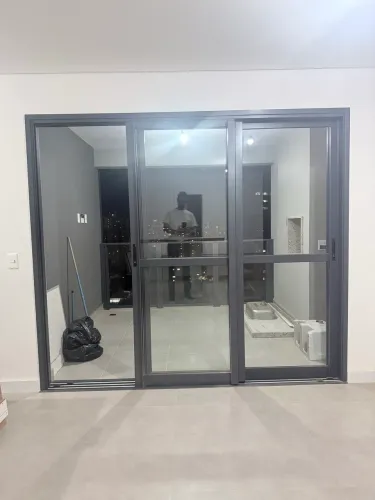 Porta de Correr 3 Folhas Alumínio + Blindex ? 2,62m x 2,29m | Nunca Utilizada