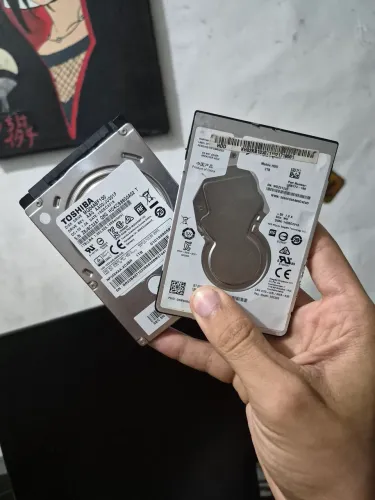 1HD 2TB SEAGATE + 1HD 1TB TOSHIBA