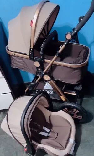 Carrinho de bebê Moisés + bebê conforto