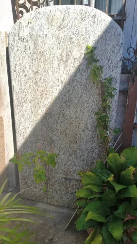 Trampo de mesa granito LEIA 75CM X 1,46M