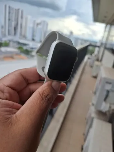 APPLE WATCH SERIES 7 PRATA