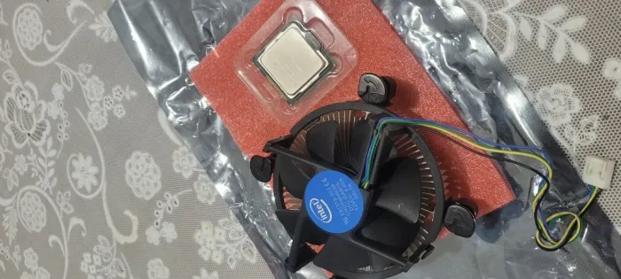 Processador Intel Core i3-3220 3.3GHz + Cooler Original Intel - LGA 1155