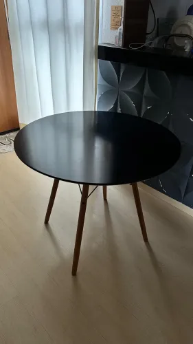 Mesa Eames Eiffel Redonda 90cm