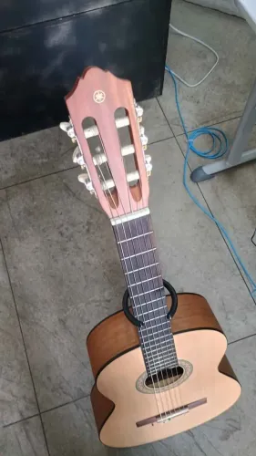 Violão Yamaha C40M Clássico - Cordas de Nylon