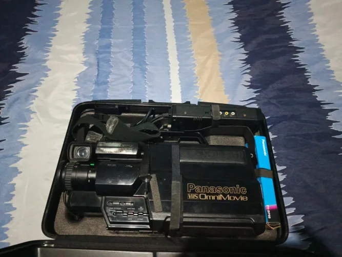 FILMADORA PANASONIC...VHS OmniMovie... COMPLETA...400 REIAS...