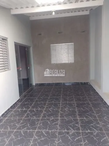 Casa à venda em Uberaba - 2 dormitórios no Jardim Triângulo