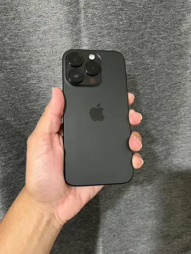iPhone 15 pro todo original - até 18x no cartão