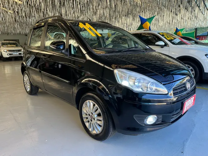 Fiat Idea Attractive 1.4 Fire Flex 8V 5P 2011