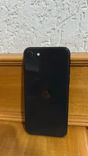 iPhone SE 128GB Preto 