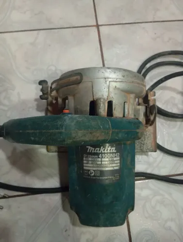 Serra mármore MAKITA 220v