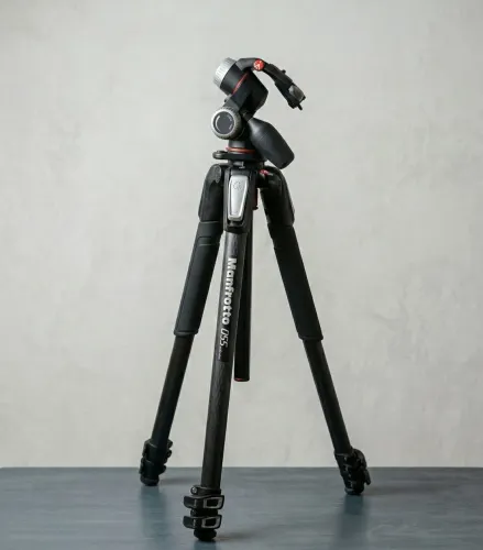 Tripé Manfrotto 055 (MT055XPRO3) + Cabeça 3 Vias (MHXPRO-3W) - Profissional