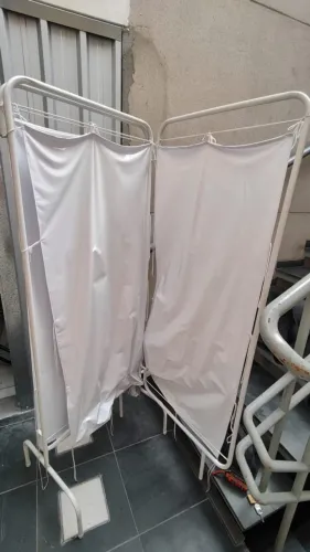 Biombo Hospitalar