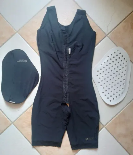 Maquaquinho de Compressão Pós Cirúrgica Modelleskin