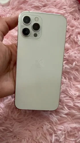 Vendo um IPhone 12 Pro Max