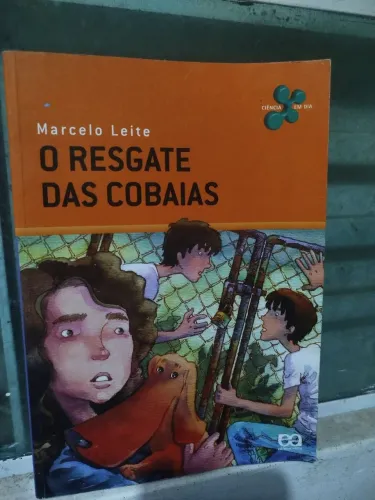 Conjunto com 6 livros brasileiros.