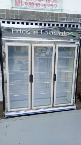 Freezer expositor vertical 3 portas