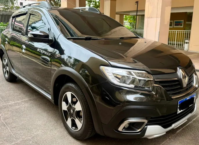 Renault Stepway Zen Flex 1.0 12V Mec. 2025